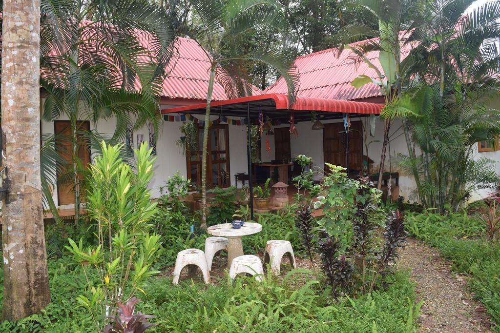 Manora Garden Hotel พังงา ภายนอก รูปภาพ